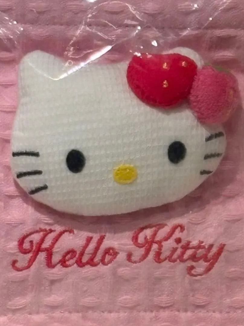 ハローキティ いちご トイレットペーパーホルダー　マスコット　新品未開封 激レア