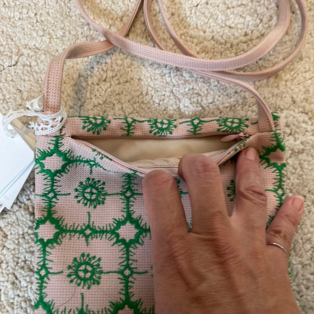 新品minä perhonenミナペルホネンanemone pocket bag