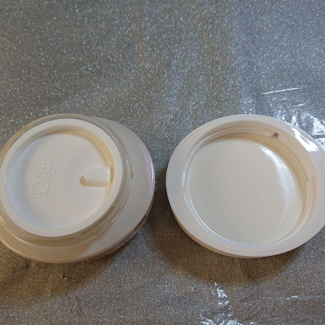 ディオール スノーエッセンスオブライトクリーム今年5月購入極美品