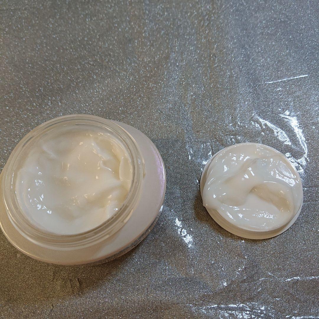 ディオール スノーエッセンスオブライトクリーム今年5月購入極美品