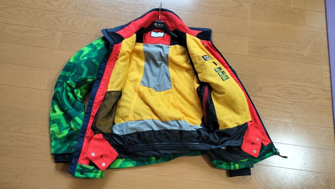 Phenix スキーウェア　スノーウェア　 ジャケット 緑