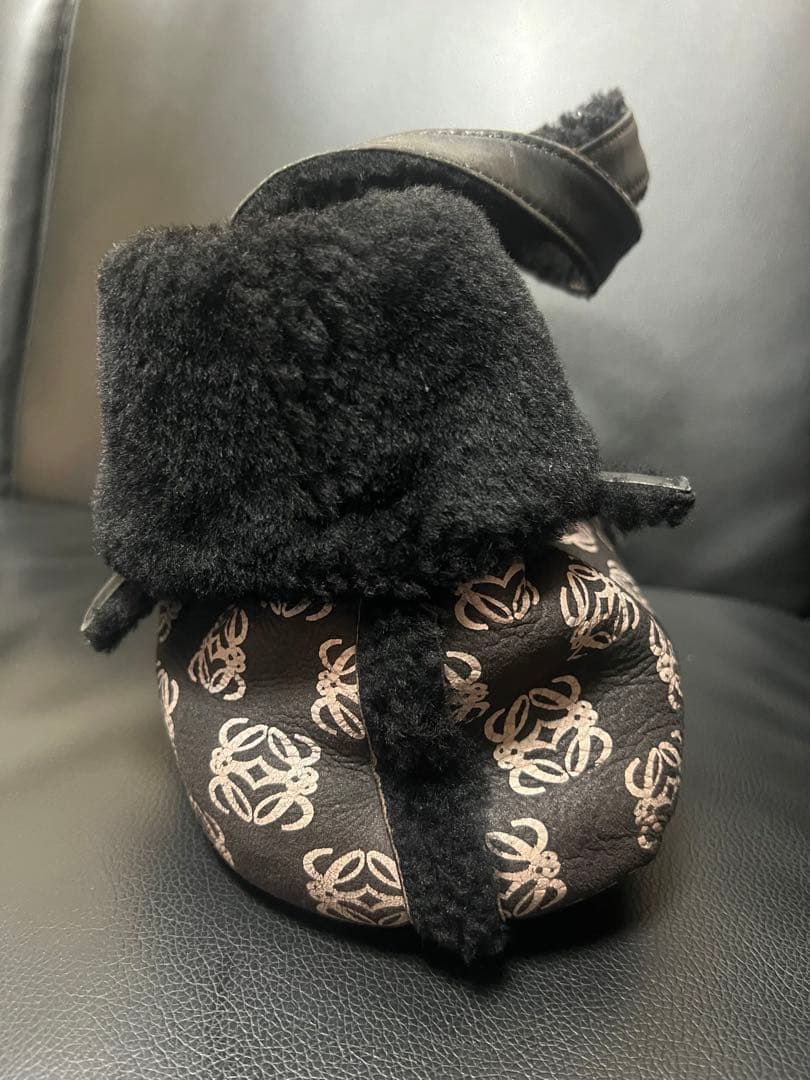 loewe ロエベ ムートン レザー ハンドバッグ