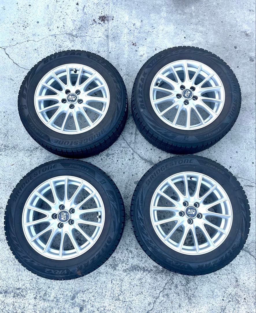 VW T-クロス　スタッドレス/アルミ 5穴 PCD100 205/60/16