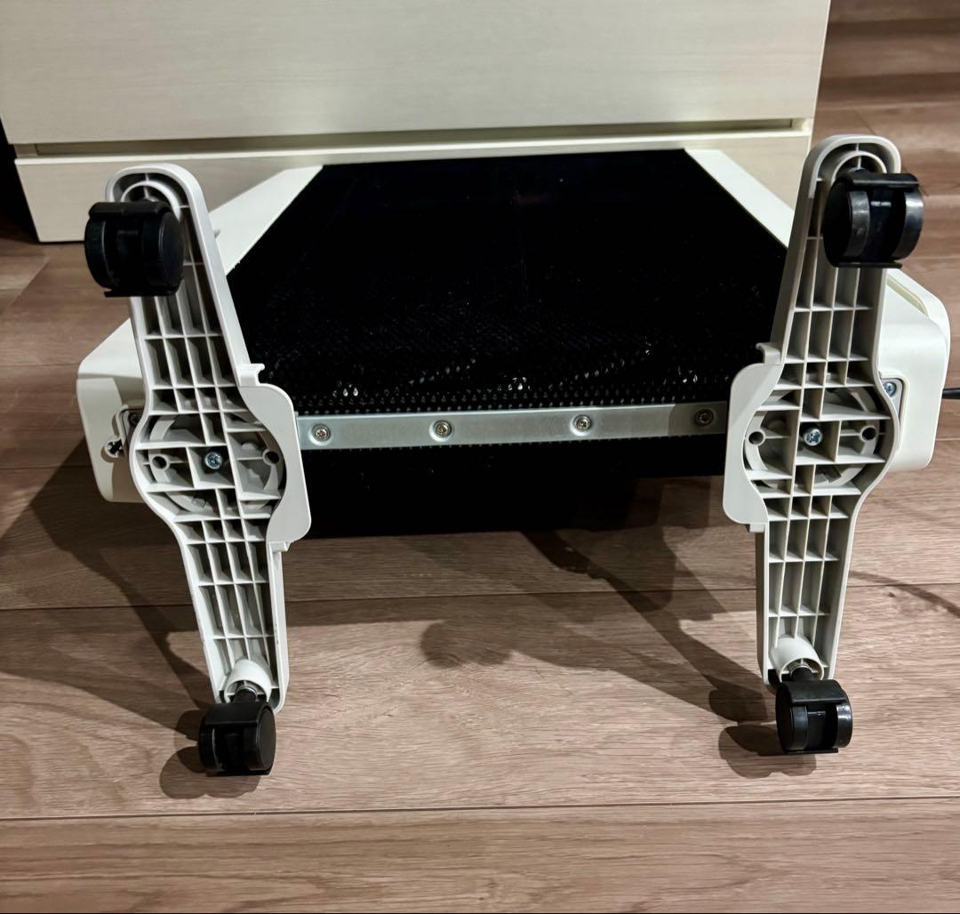 中古品リモコン欠品・本体のみ シロカ遠赤軽量ヒーターSN-M371W2022年製