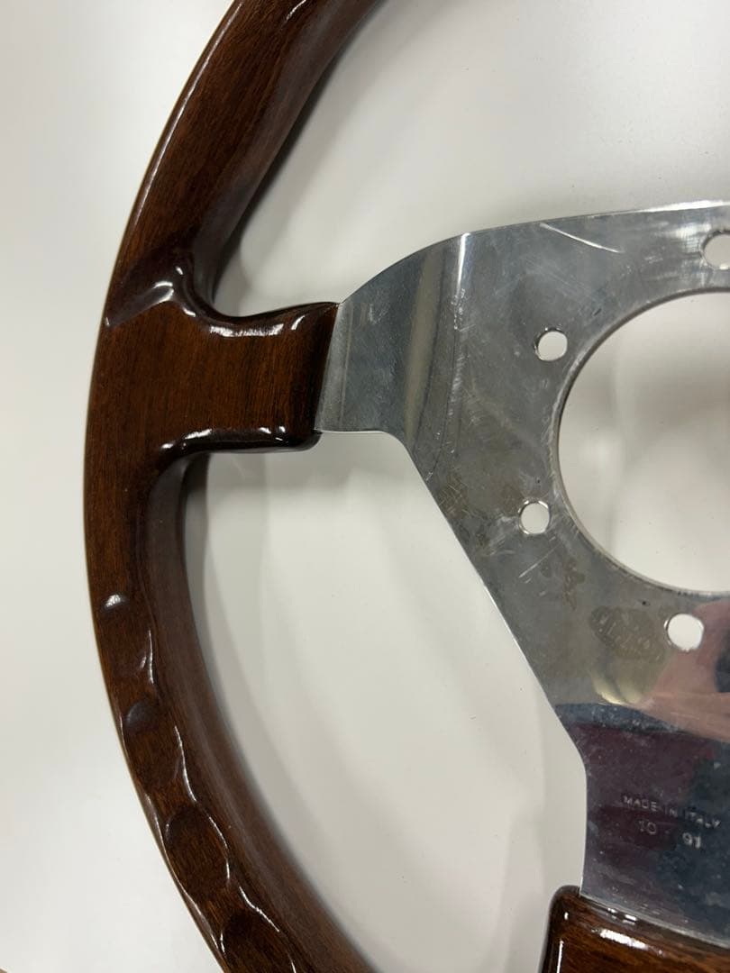 美品　momo ウッドステアリング　希少品　90年代 割れなし