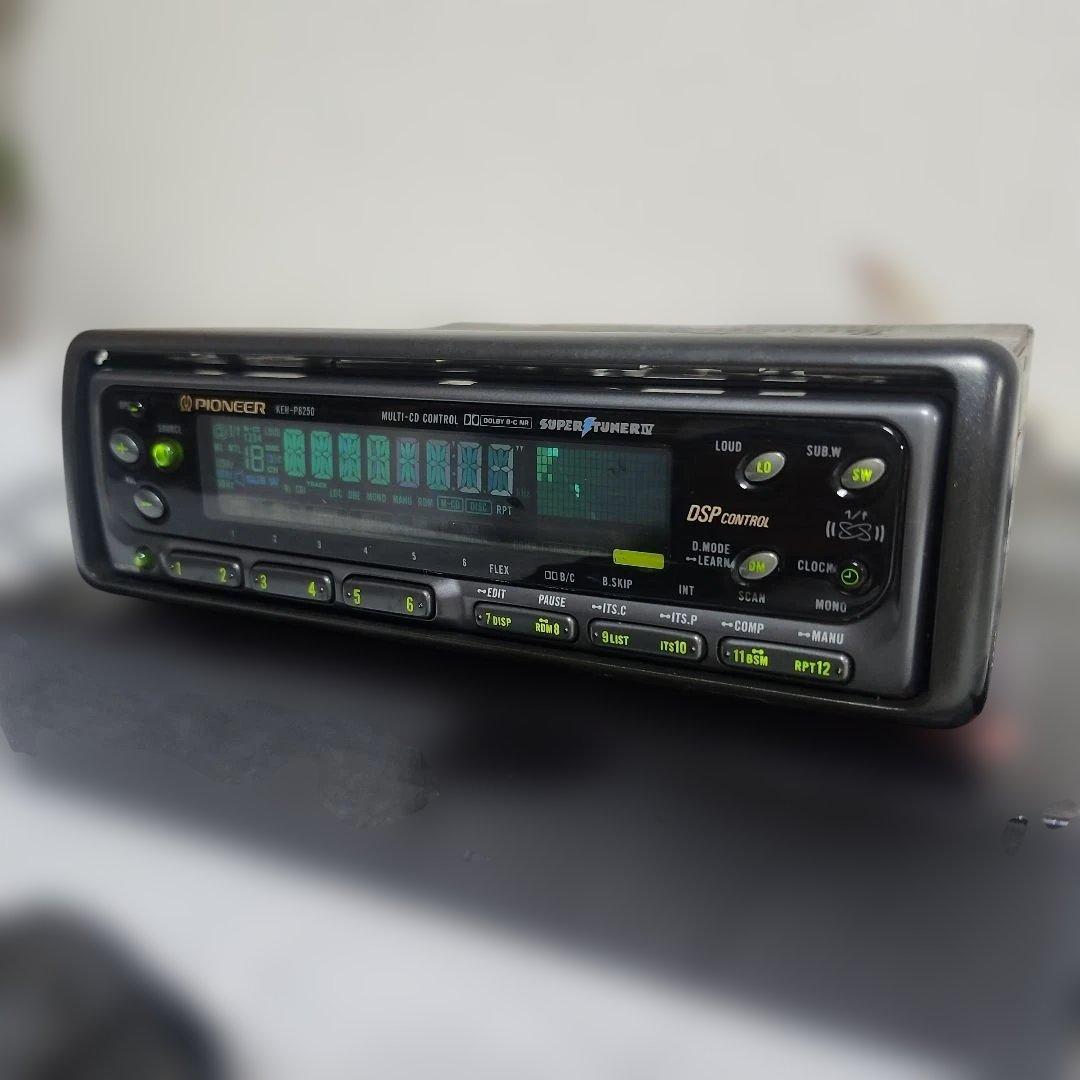 Pioneer KEH-P8250 カーオーディオ