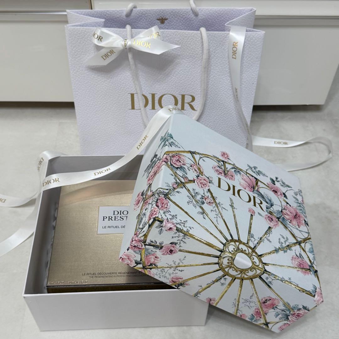 DIOR ディオール　プレステージ　ディスカバリーコフレ　ギフト