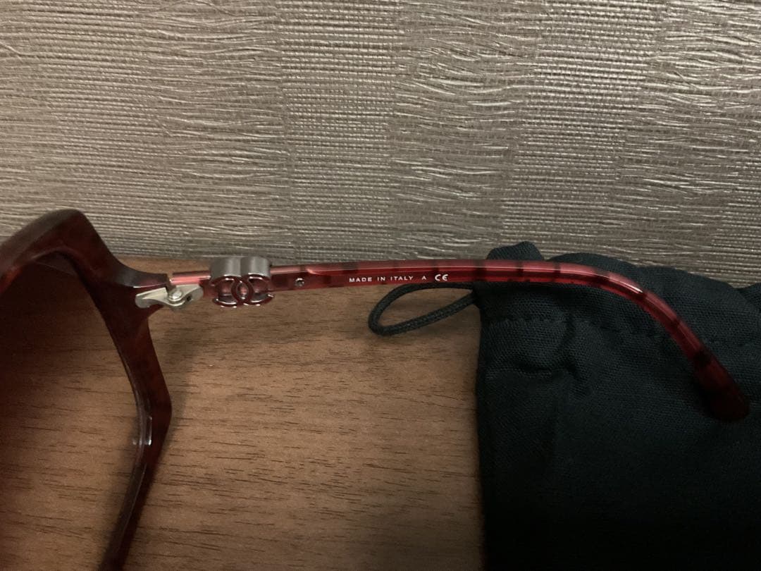 最終お値下げ　CHANEL レッド キャットアイ サングラス