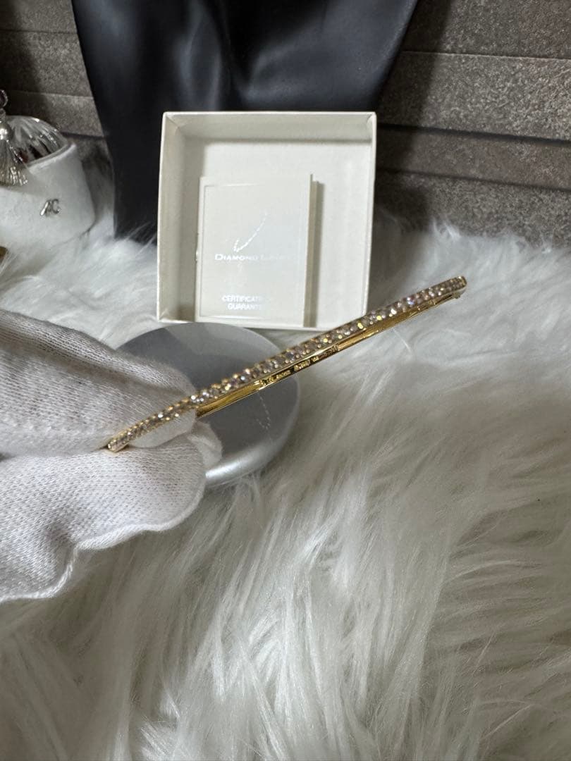 K18Diamond Line ゴールドバングル ダイヤモンド装飾