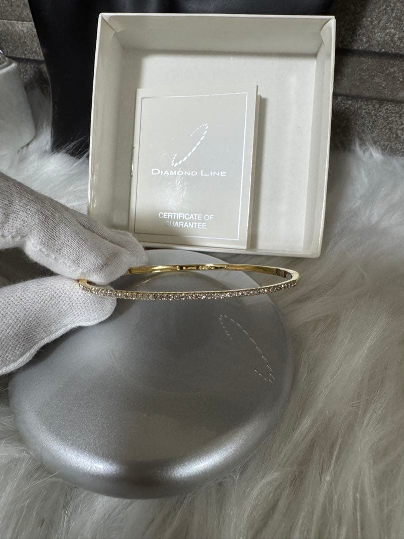 K18Diamond Line ゴールドバングル ダイヤモンド装飾