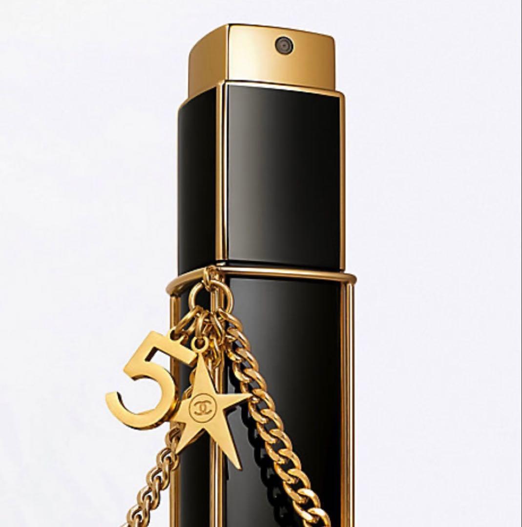 シャネルＮ°５限定オードゥパルファムパーススプレイコメット＆ミニショルダー付き！