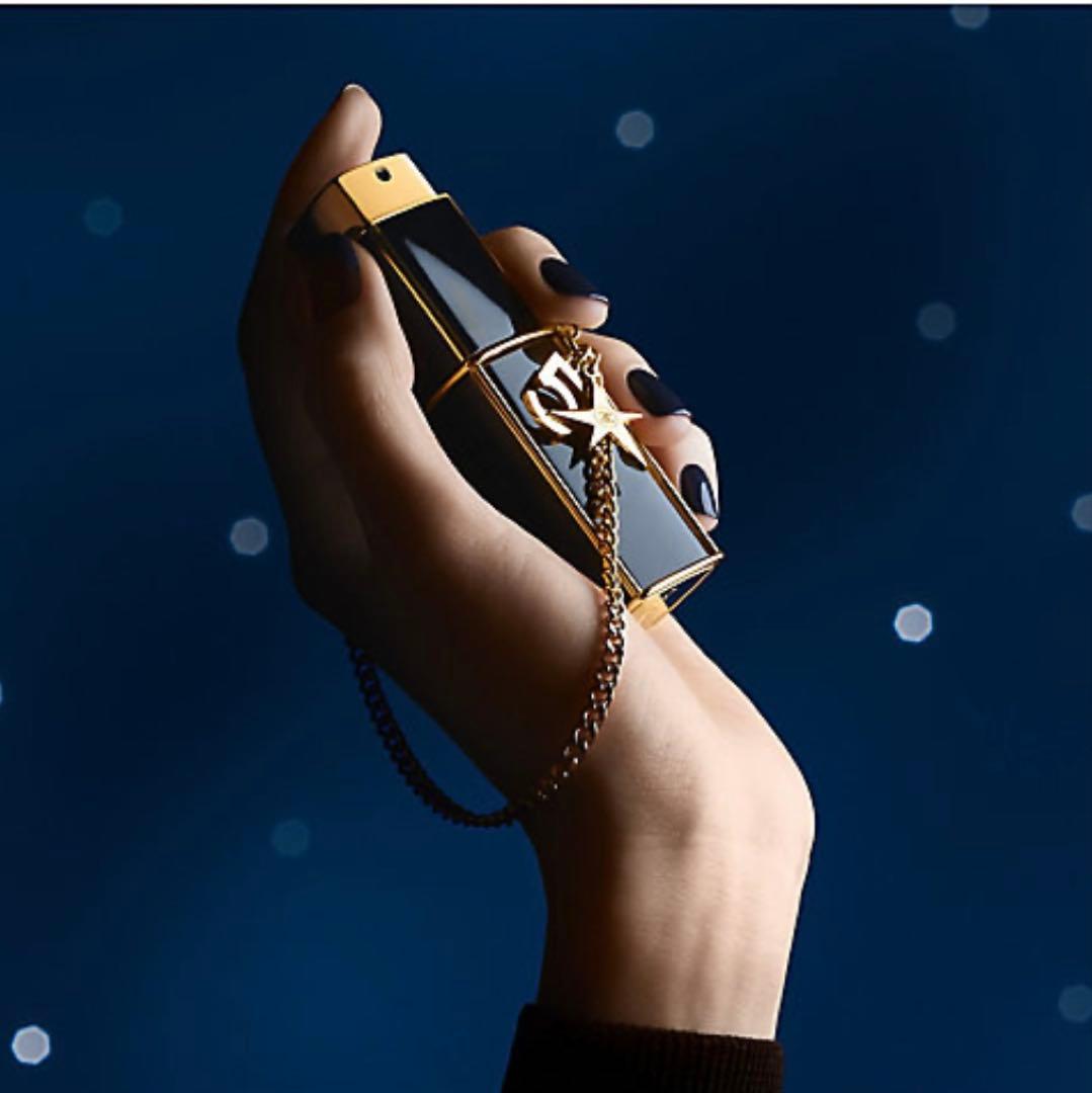 シャネルＮ°５限定オードゥパルファムパーススプレイコメット＆ミニショルダー付き！