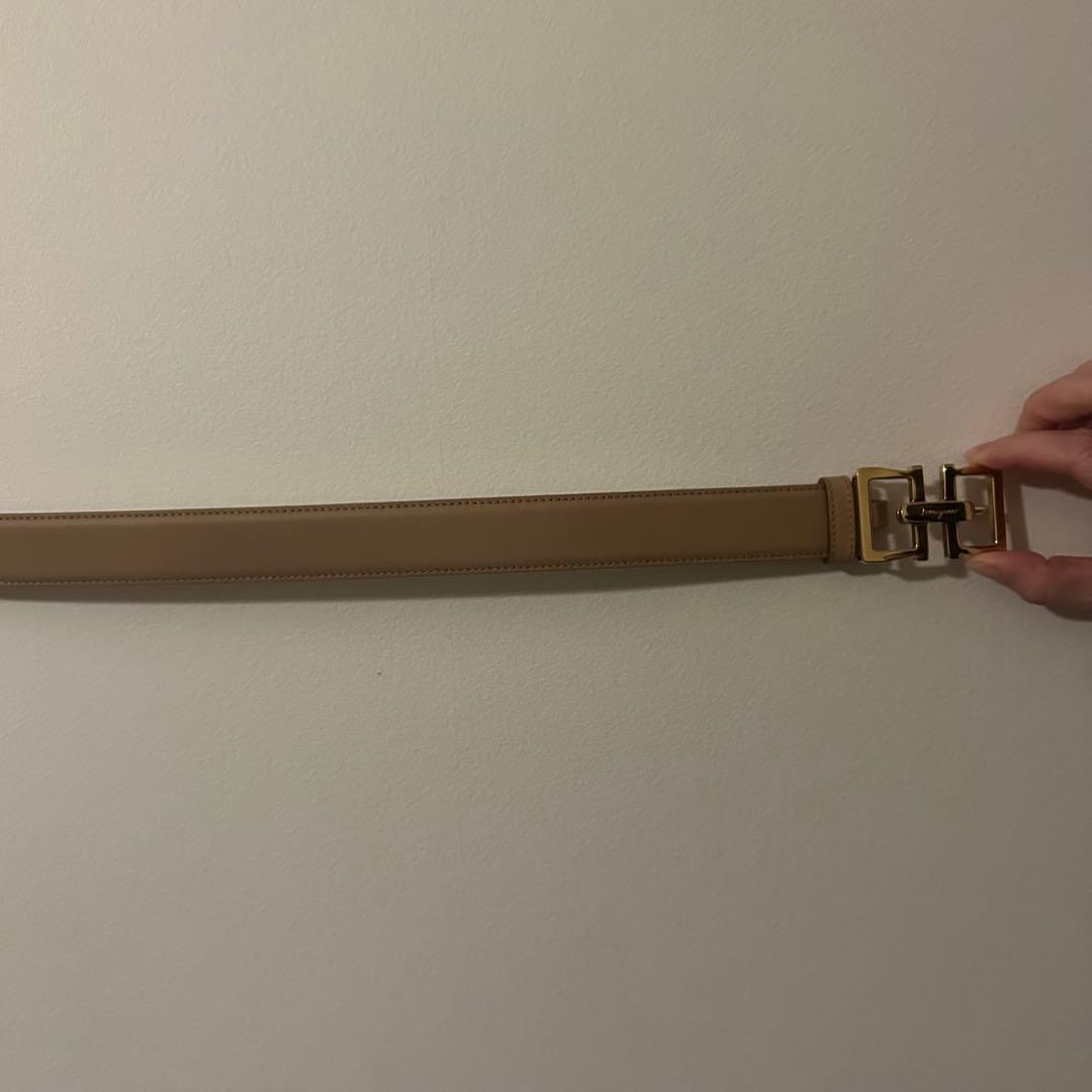 Salvatore Ferragamo ベージュ ベルト