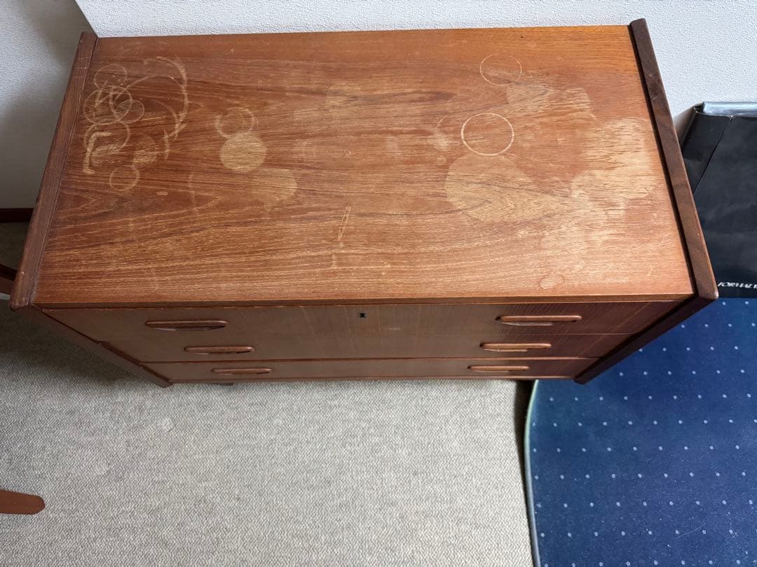 デンマーク　ヴィンテージチェスト　輪染みあり