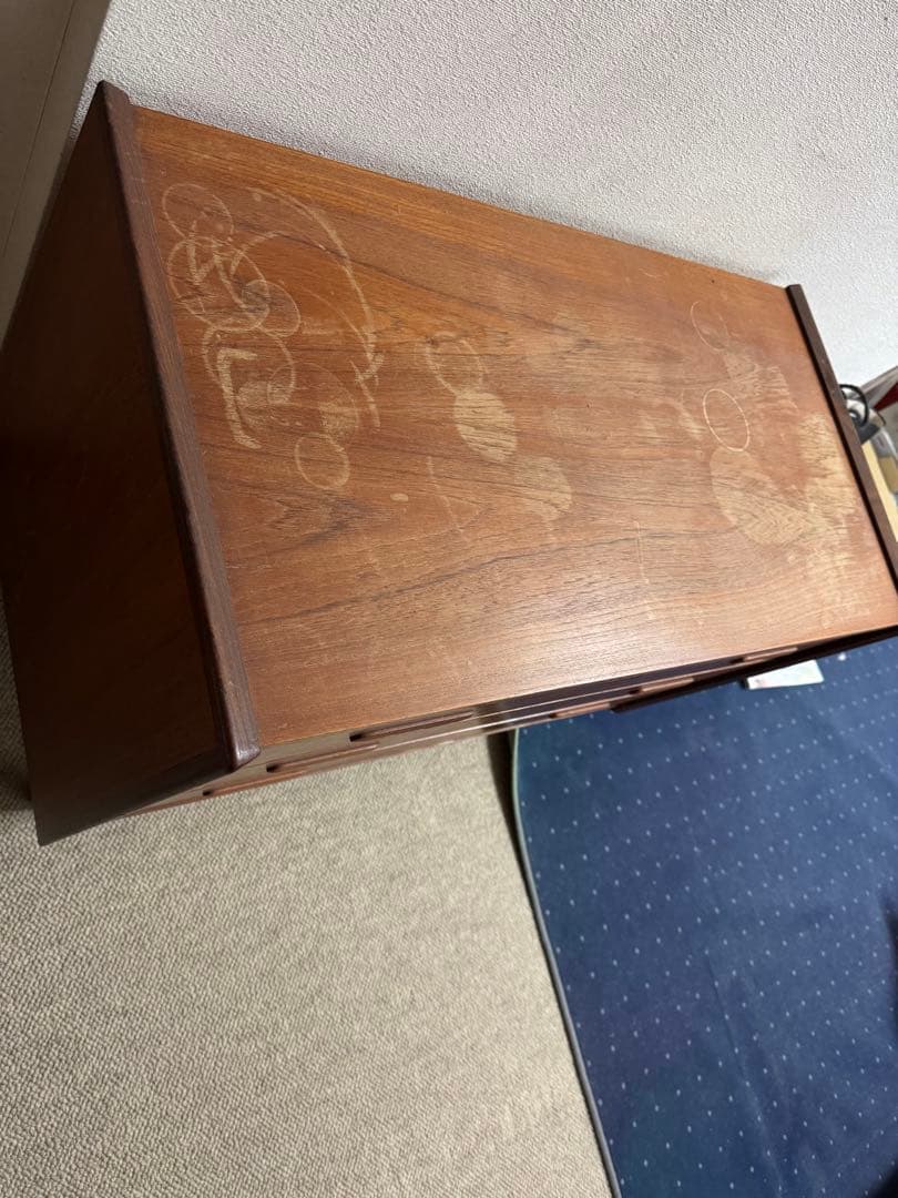 デンマーク　ヴィンテージチェスト　輪染みあり