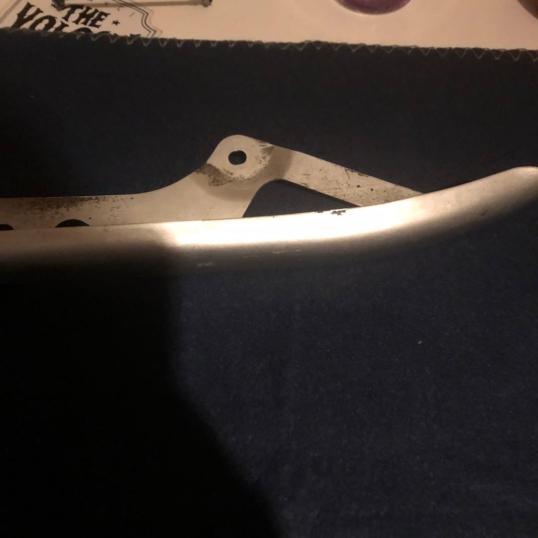 ゼファー純正チェーンカバー