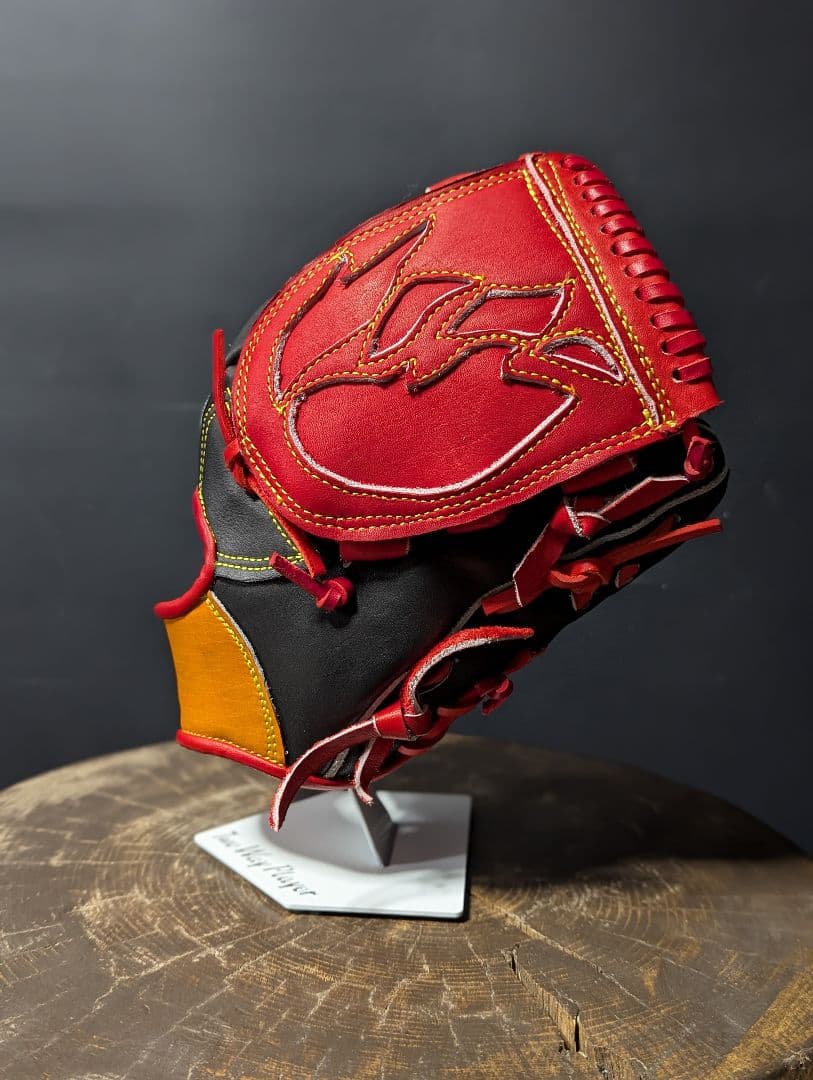 レッド×ブラック軟式内野手用グローブ