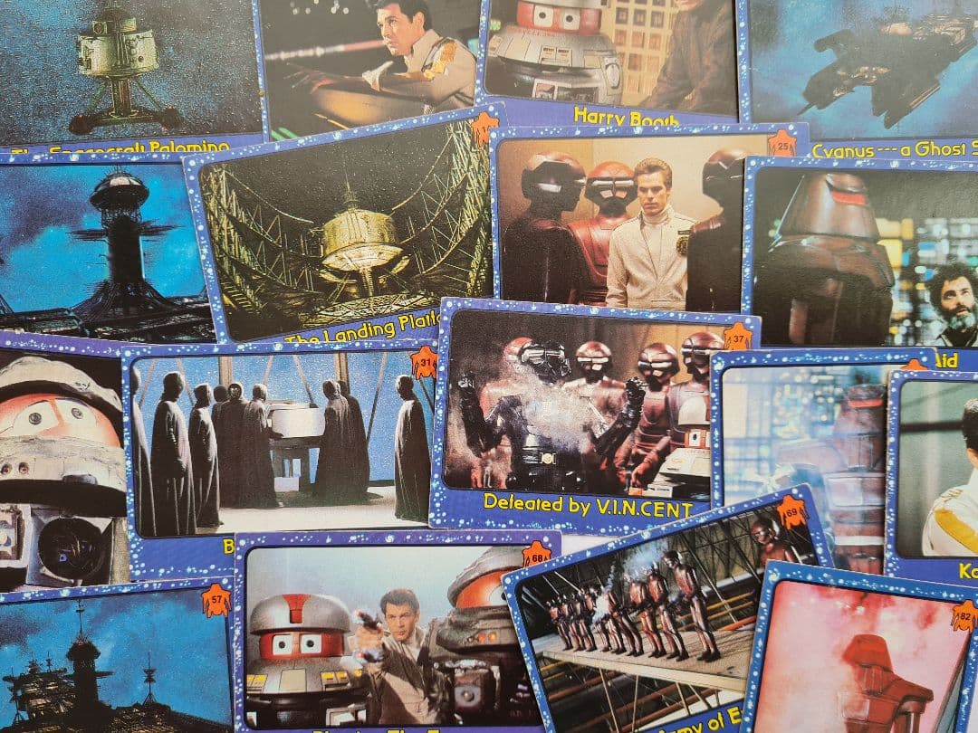 その他 Disney \"The Black Hole\" novel and cards