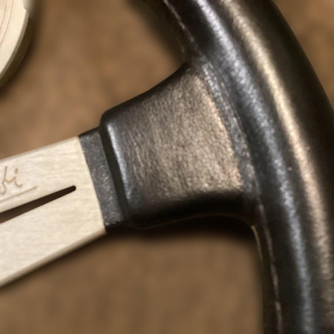 ナルディクラシックレザー36Φホーンボタン、ホーンリング付き