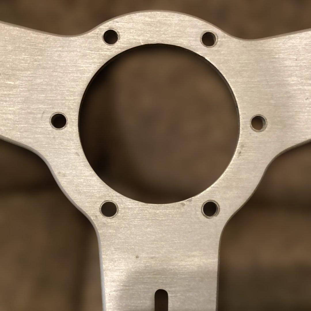 ナルディクラシックレザー36Φホーンボタン、ホーンリング付き