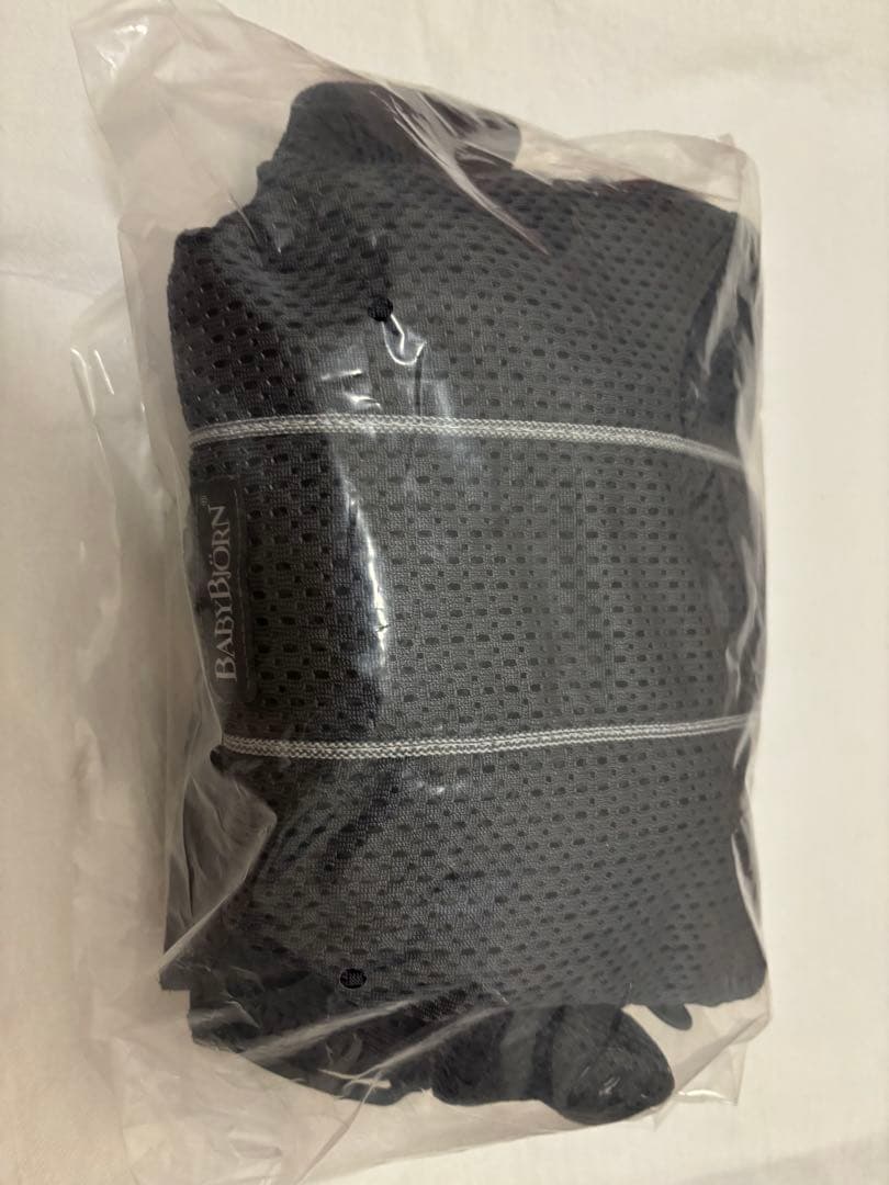 ベビージョルン　抱っこ紐　ベビーキャリアMINI Air