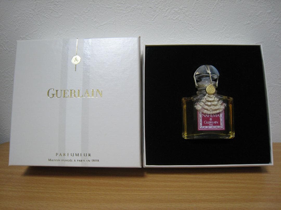 ゲラン　ナエマ　パルファン（香水）　30ml