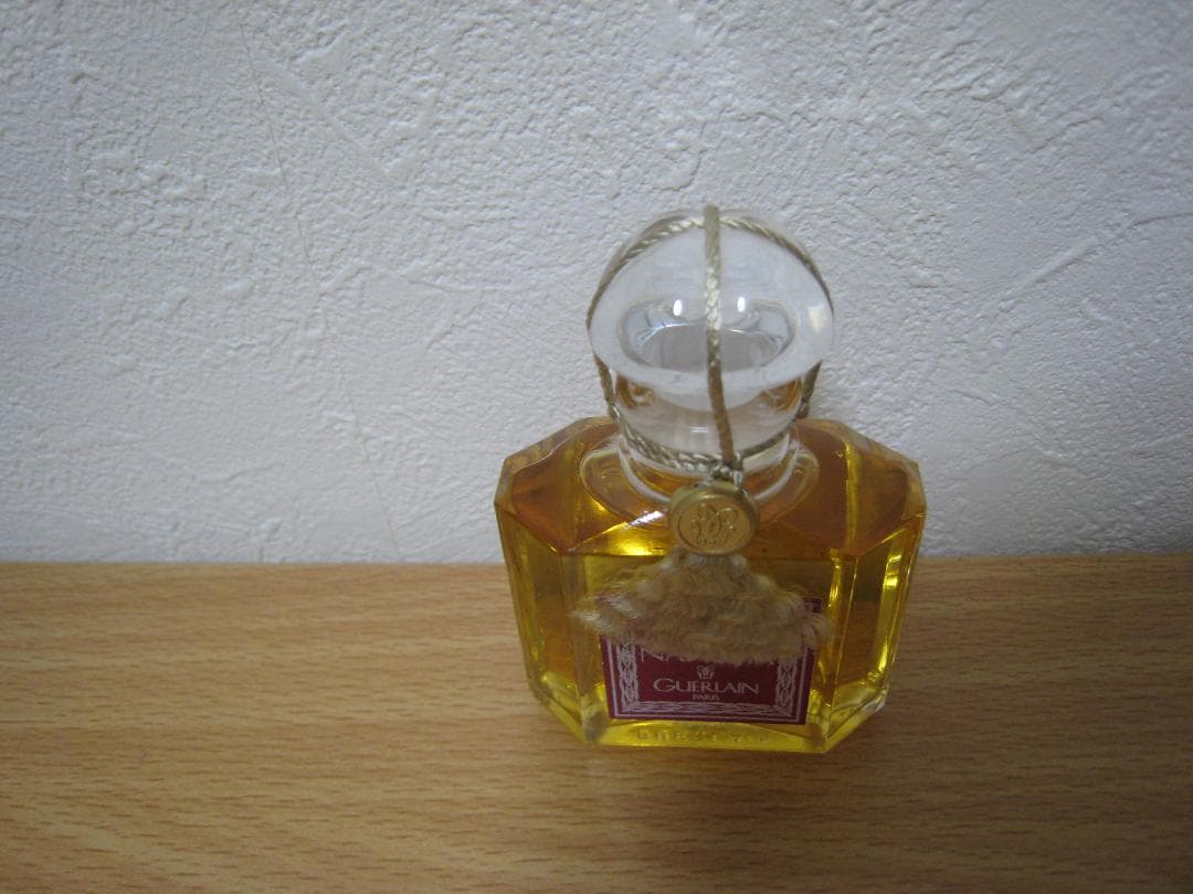 ゲラン　ナエマ　パルファン（香水）　30ml