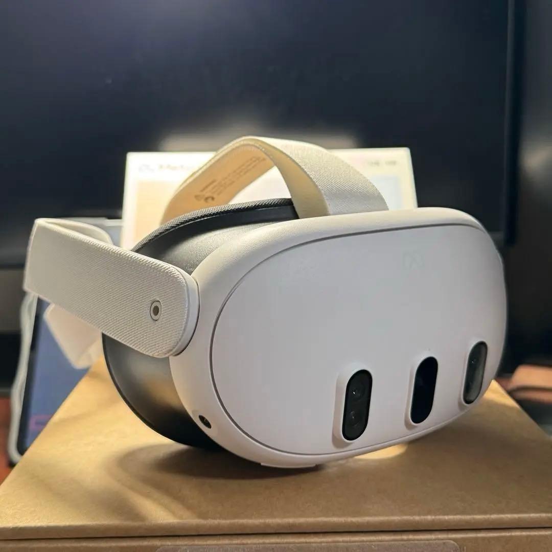  Quest 3 128GB 4点セット ストラップ/ケース/ケーブル