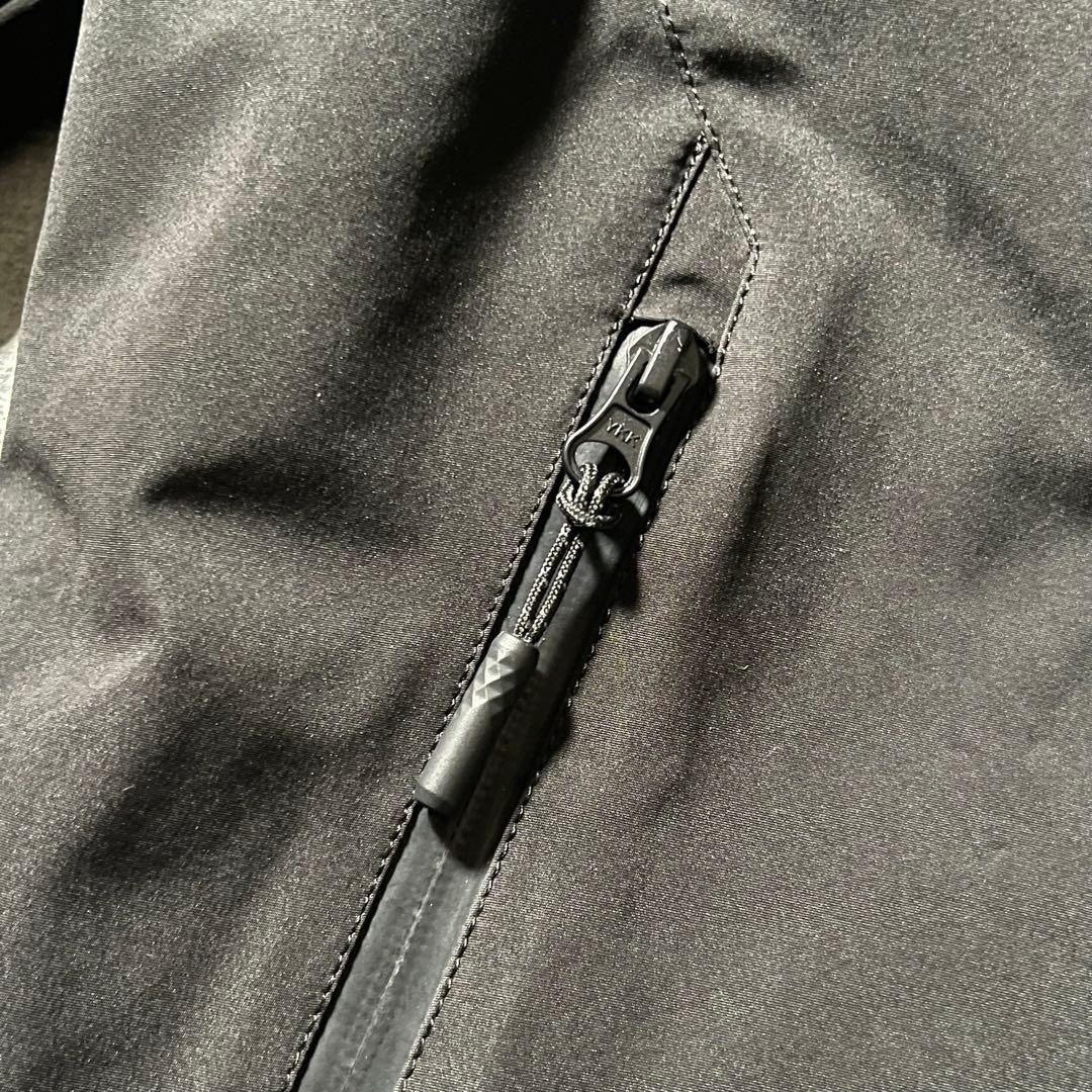 ジャケット・アウター Arc'teryx GORE-TEX Insulated Jacket