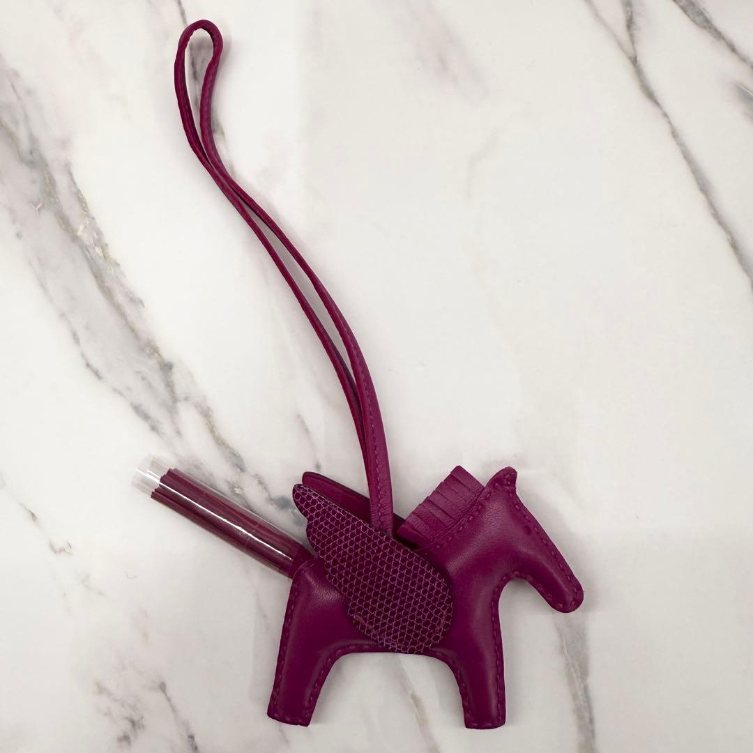 【年末セール】31日まで 美品エルメス ロデオペガサスタッチ PMパープルU刻