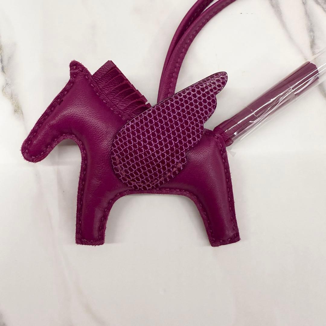 【年末セール】31日まで 美品エルメス ロデオペガサスタッチ PMパープルU刻