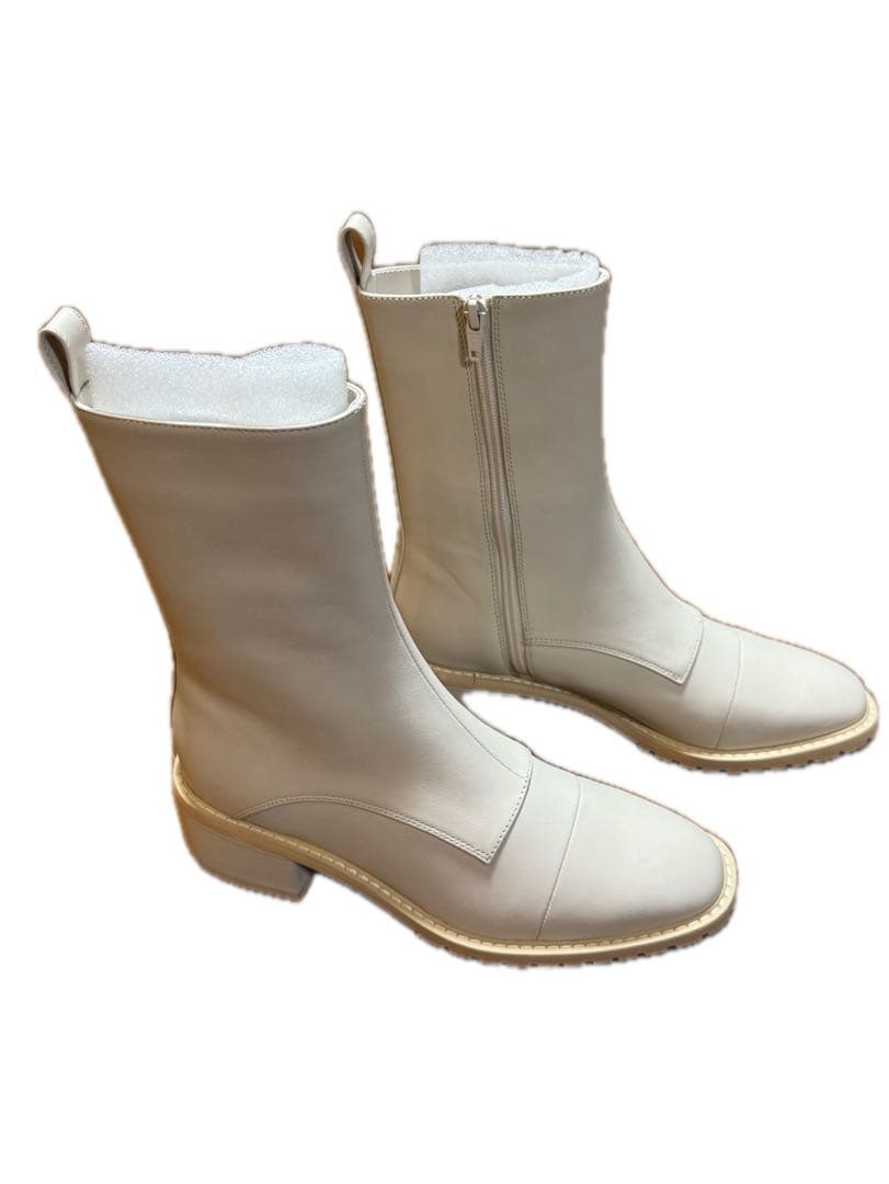 靴 TSURU by Mariko Oikawa STILL38