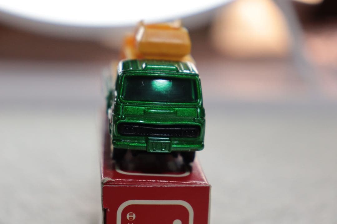 T*A様 日本製　トミカ　UD コンドル　ブルドーザーキャリア　赤箱　56