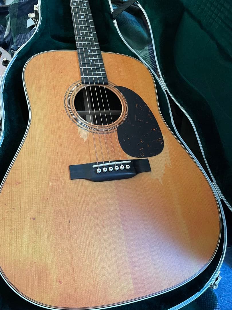 【ほぼ新品】Martin D-28 StreetLegend