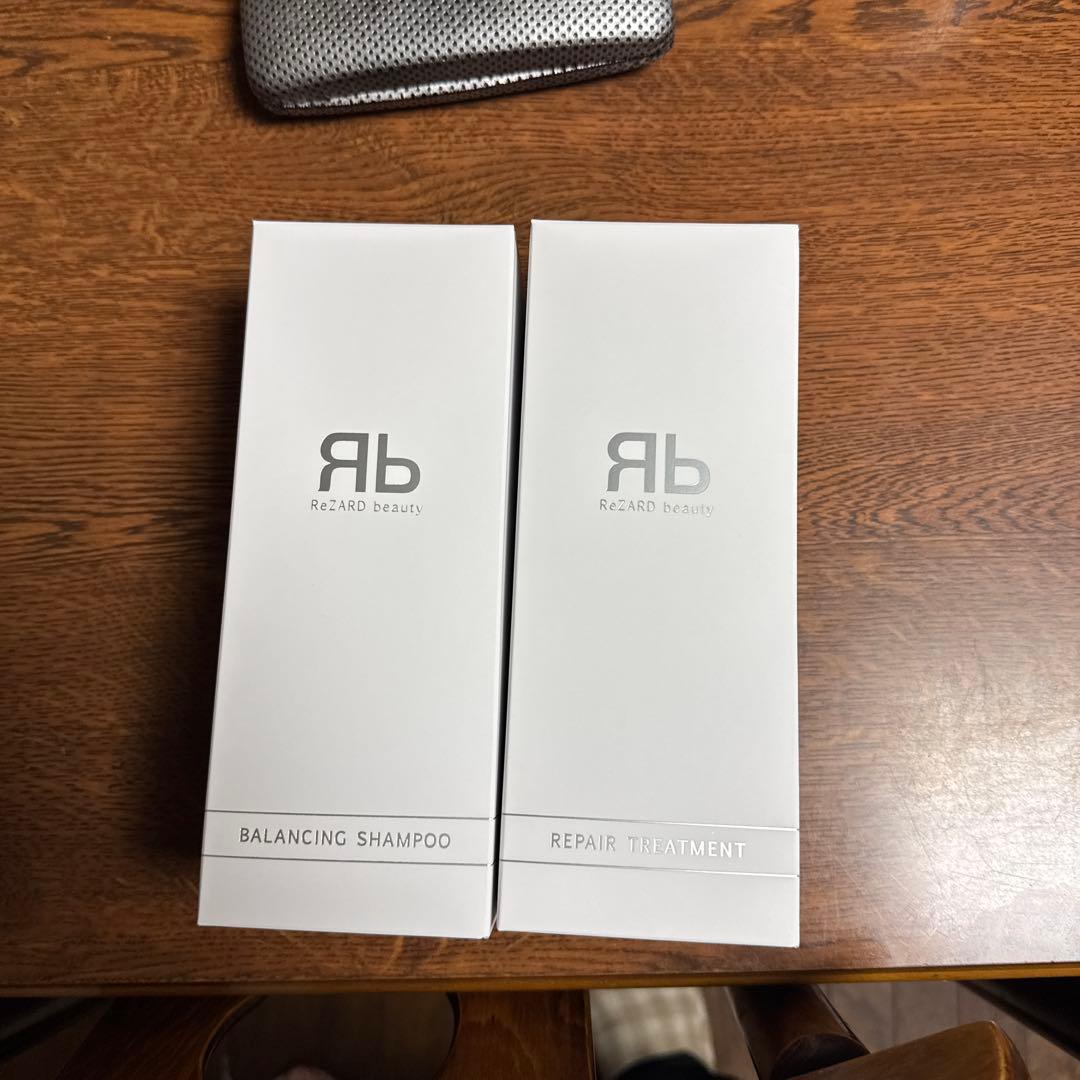 シャンプー BALANCING SHAMPOO & REPAIR TREATMENT