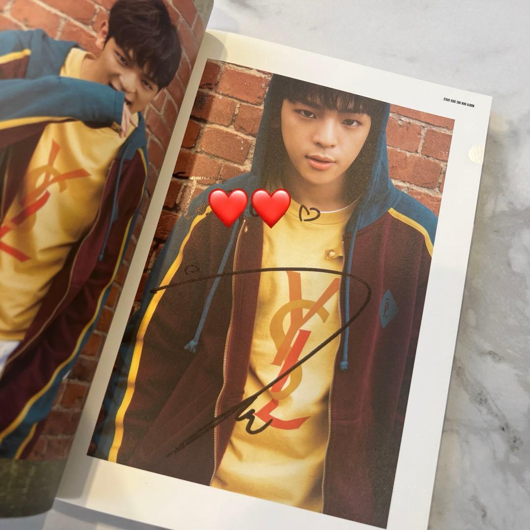 Stray Kids スキズ　サイン会　直筆　サイン入りアルバム　CD