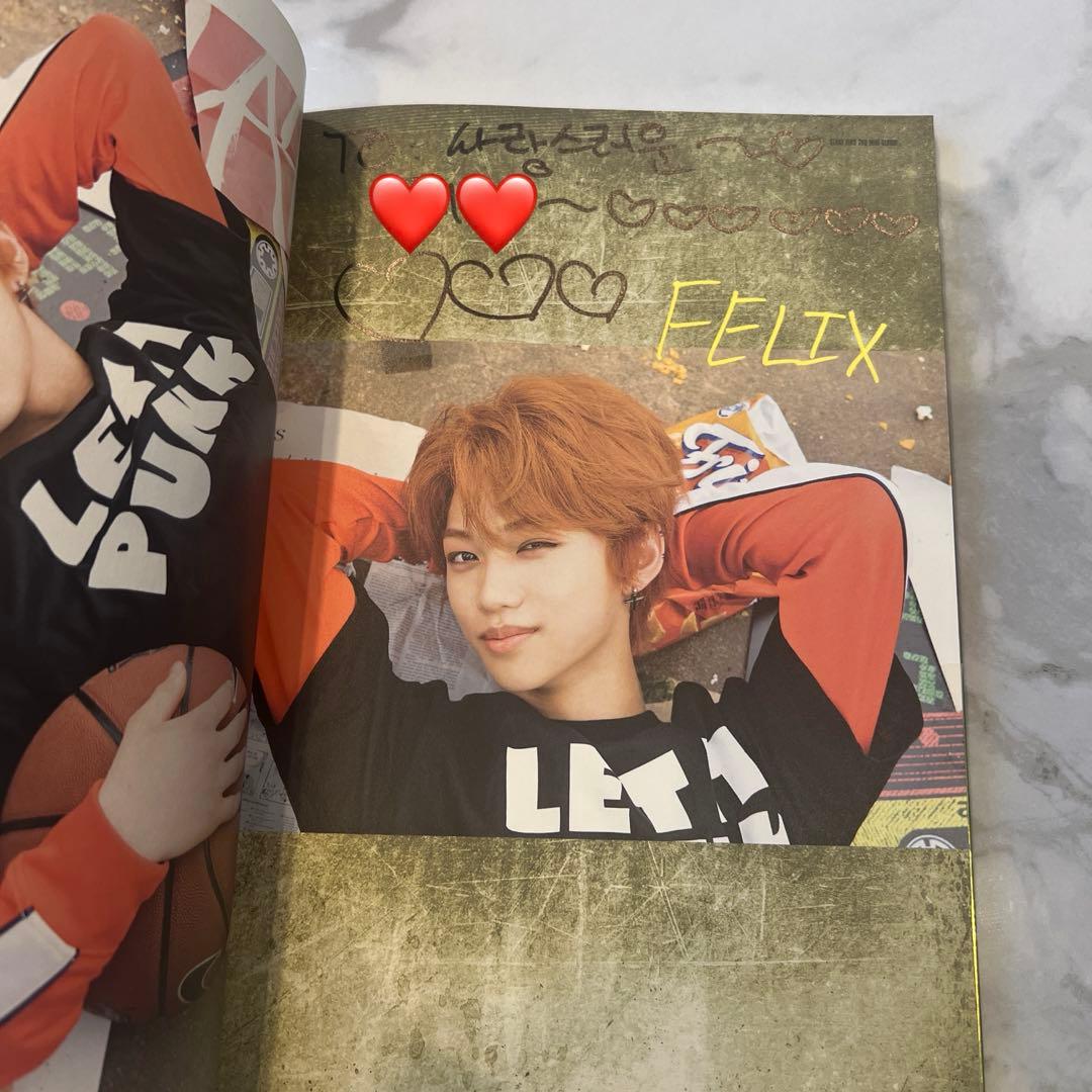 Stray Kids スキズ　サイン会　直筆　サイン入りアルバム　CD