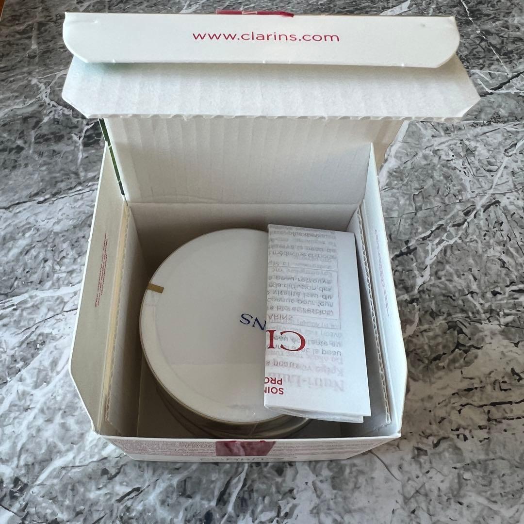 クラランス ルミエール ナイトクリーム