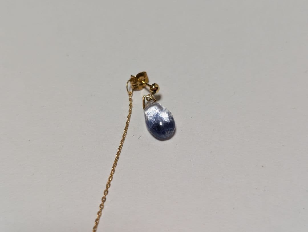 デュモルチェライトインクォーツのピアス