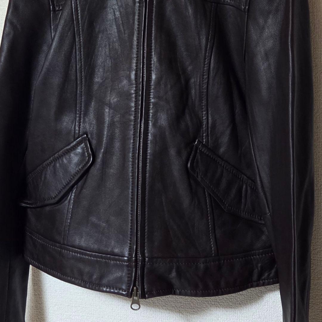 【美品】23区 シングルライダー ノーカラー レザージャケット ブラウン L