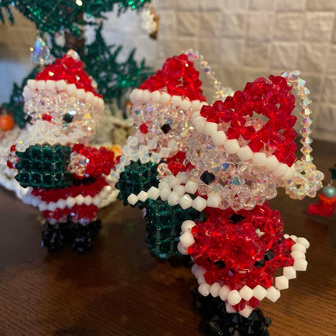 ＊ビーズとスワロフスキーのクリスマスツリー2個&サンタ３個&クマのリース＊