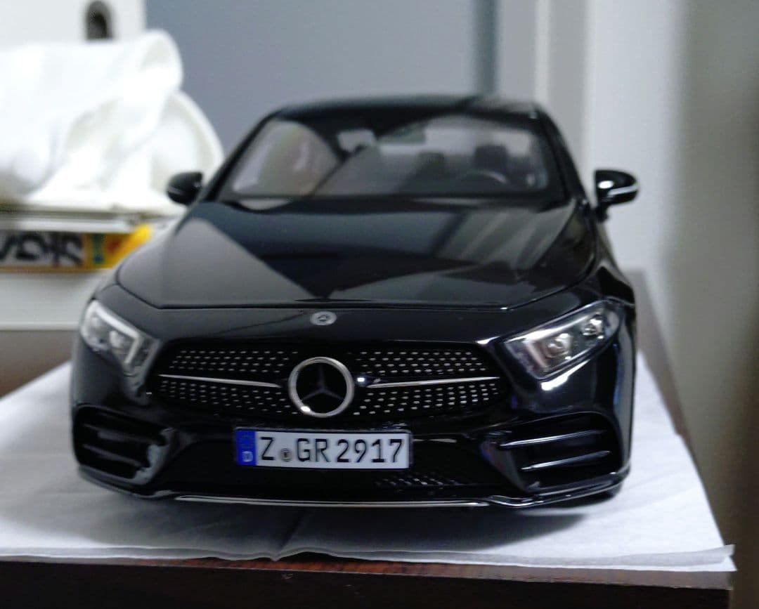 1/18 ミニカー　NOREV製　ベンツ ClS ブラック