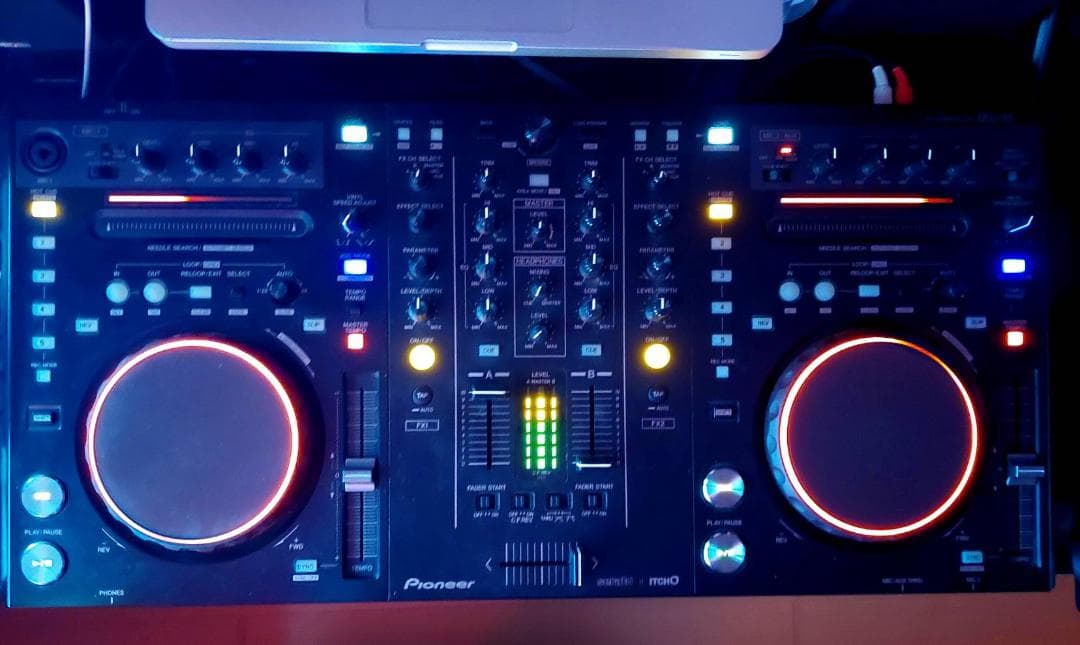 Pioneer DDJ-S1 Serato DJコントローラー