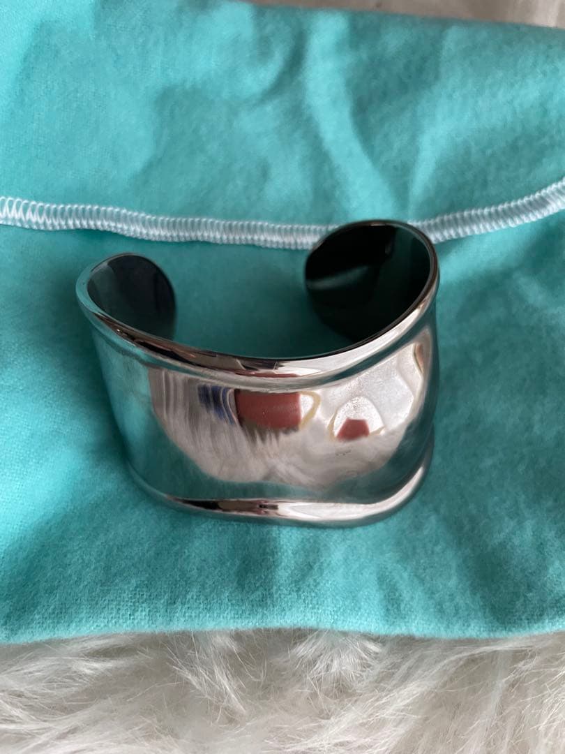 ティファニーTiffany & Co. ボーンカフ　ルテニウム左手用Sほぼ未使用