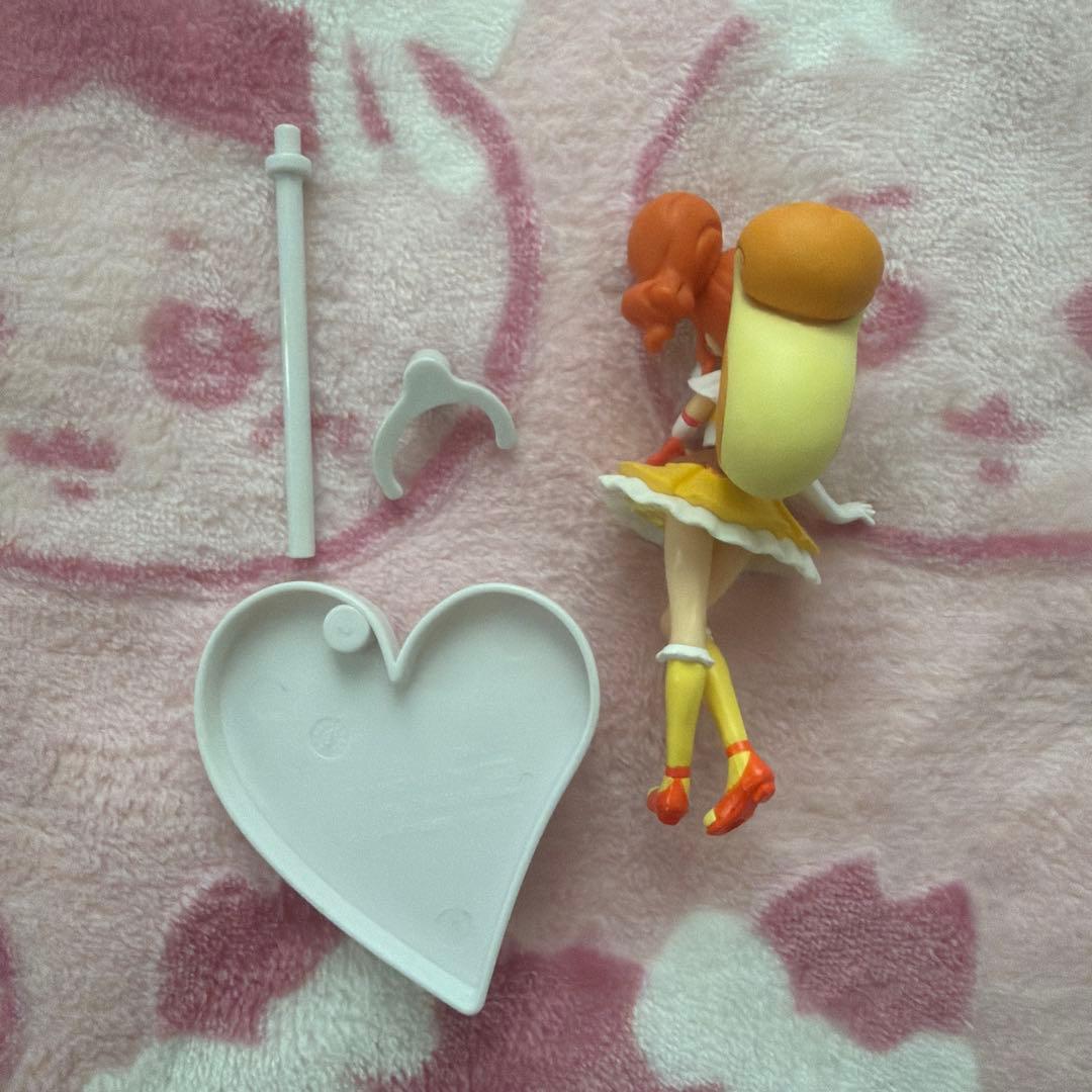 キラキラプリキュアアラモード キューティーフィギュア