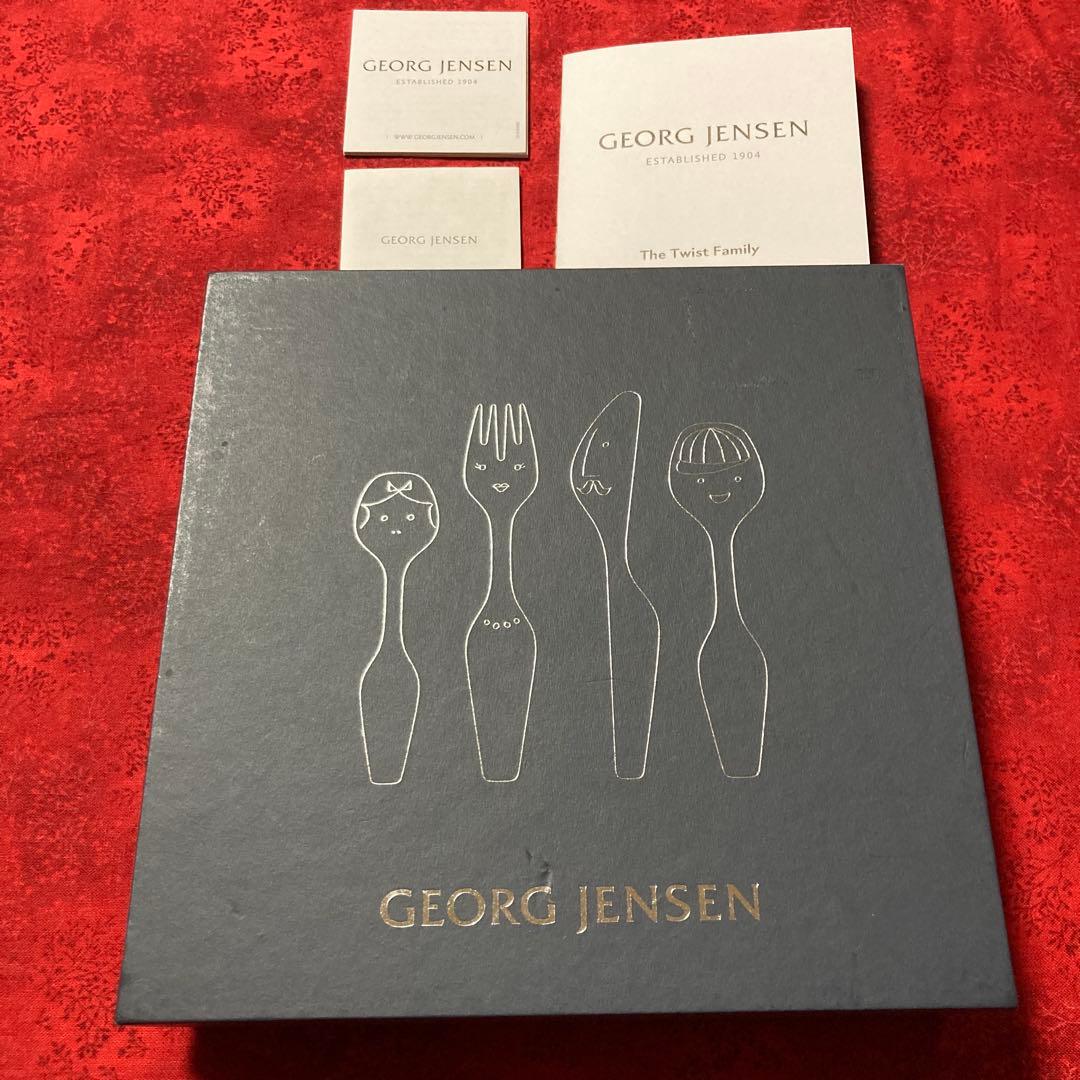 e  カトラリーセット The Twist Family