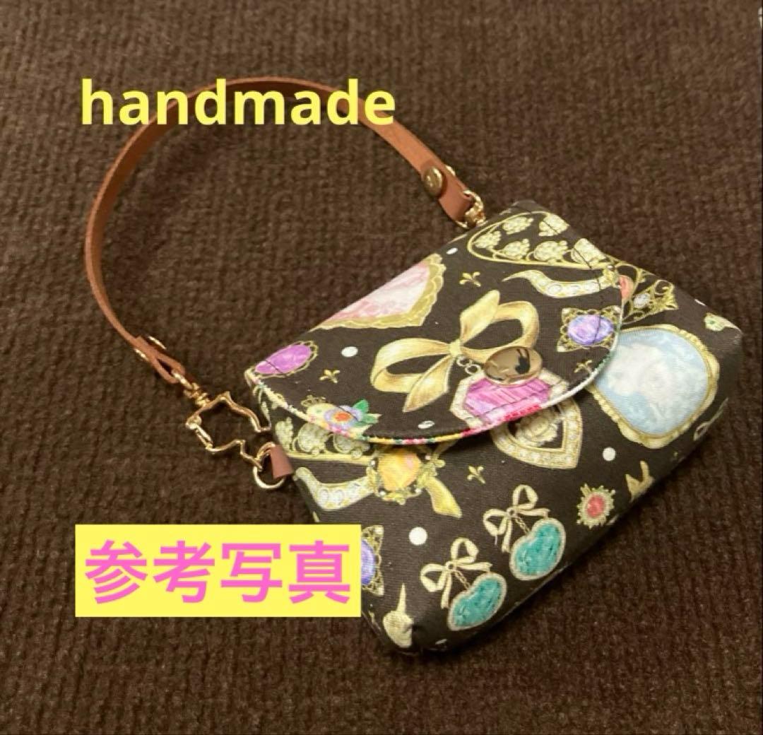 特大　ボストンバッグ　おとぎの国の猫と仲間たち