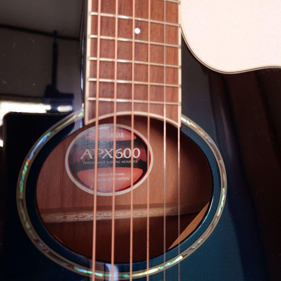 Yamaha エレアコ　APX600