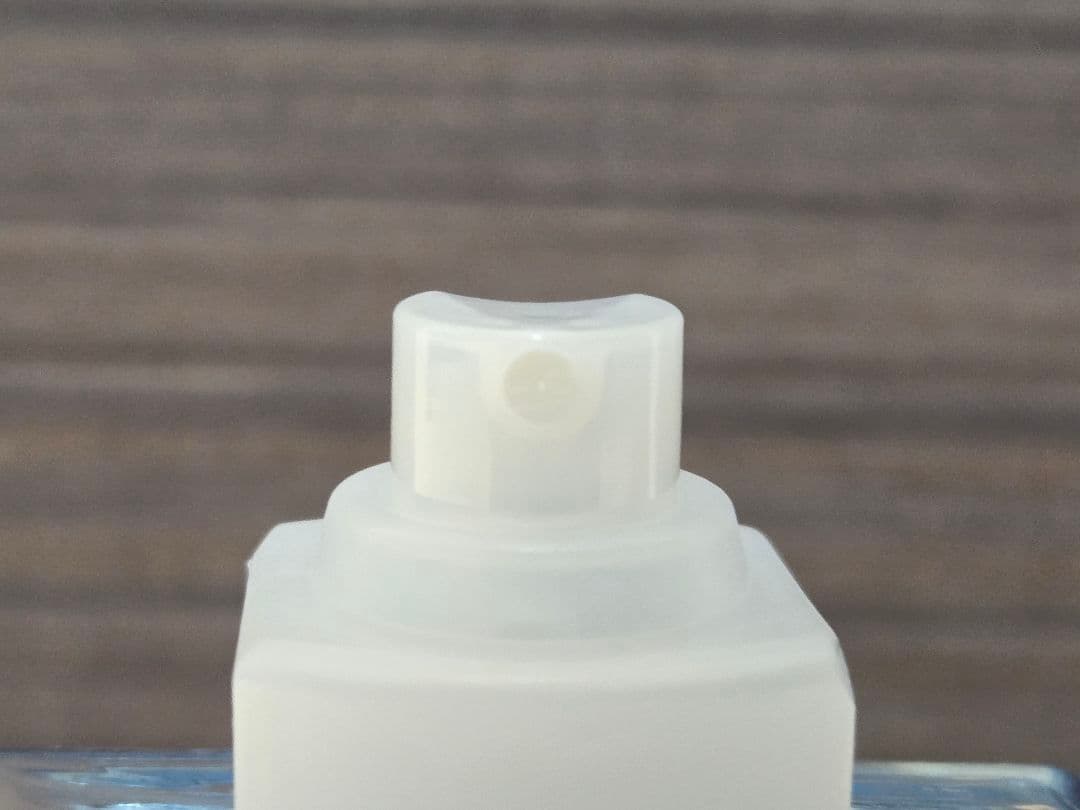 未使用品　フェラーリ ライトエッセンス アクア オードトワレ 75ml