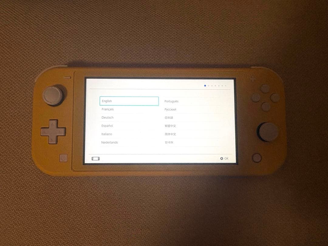 美品 Nintendo Switch Lite 本体 イエロー